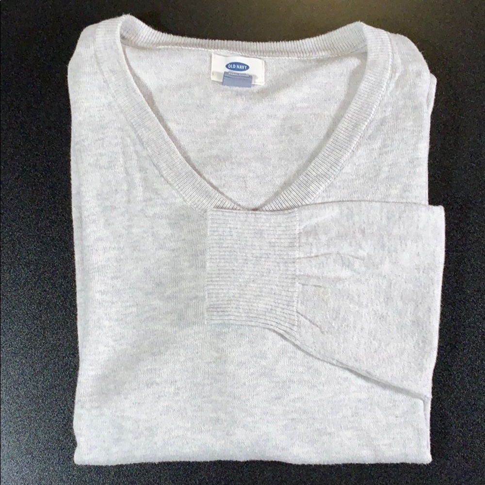 🏴‍☠️Old Navy V-neck Sweater